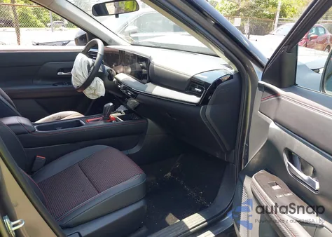 2025 Nissan Kicks Sr Intelligent Awd from USA, damaged, VIN 3N8AP6DB2SL321837